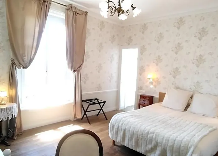 Cocteau Avec Vue Sur Le Mont Saint Michel 3*